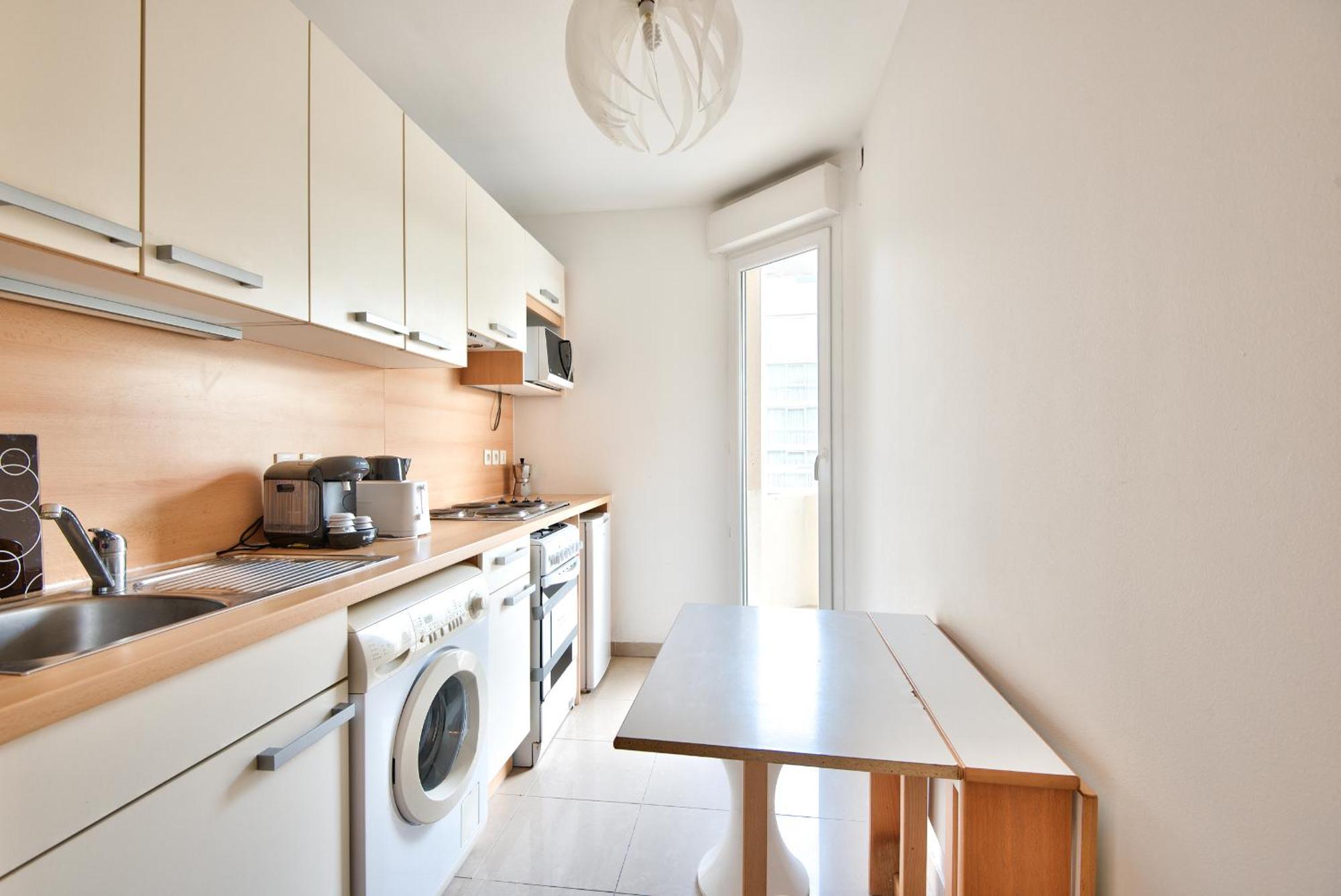 2p Balcon Vue Yourhosthelper 2 Mins De La Apartment *