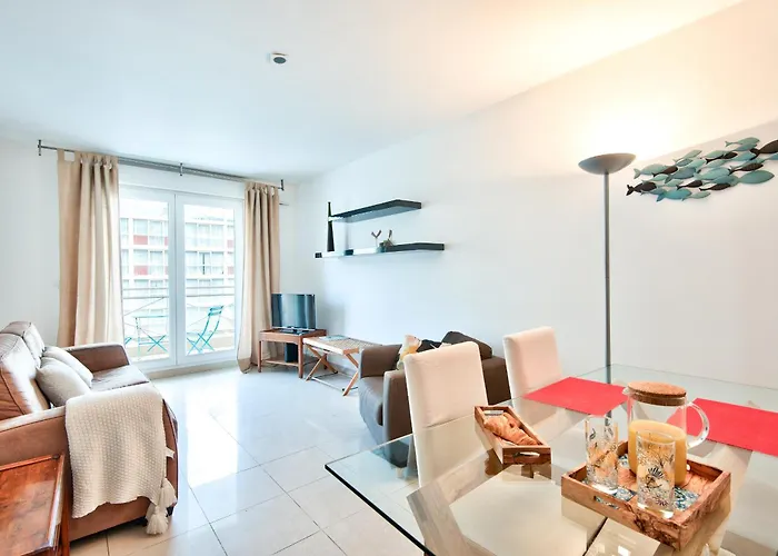 2P Balcon Vue Mer Yourhosthelper 2 Mins De La Mer